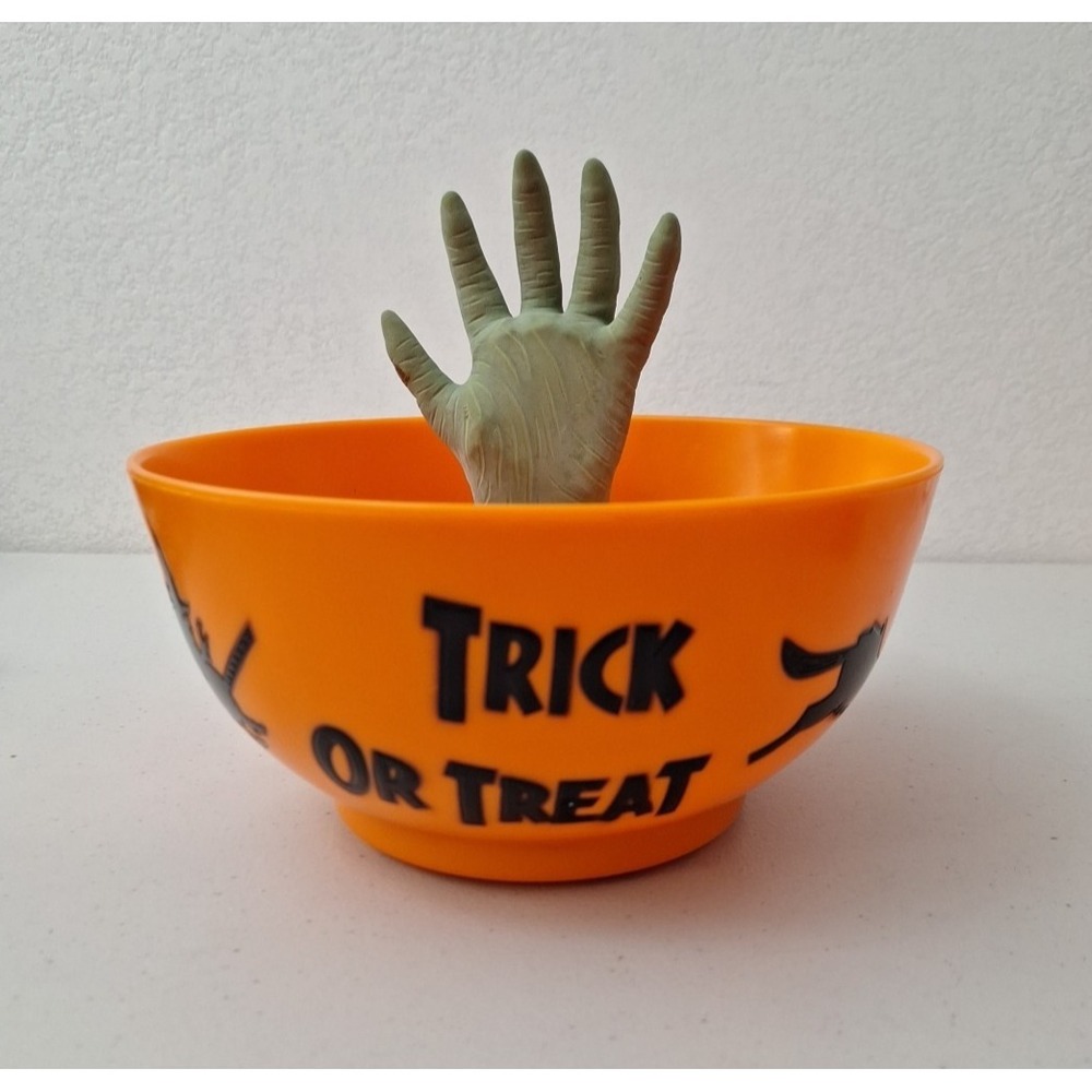 Vintage Gemmy Halloween Candy Bowl Animated Witch Hand Moves Candy Trick Treat